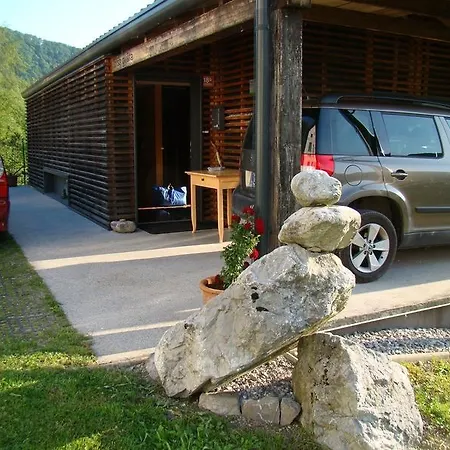 Hisa Gusta בית נופש מוסט נה סוסי