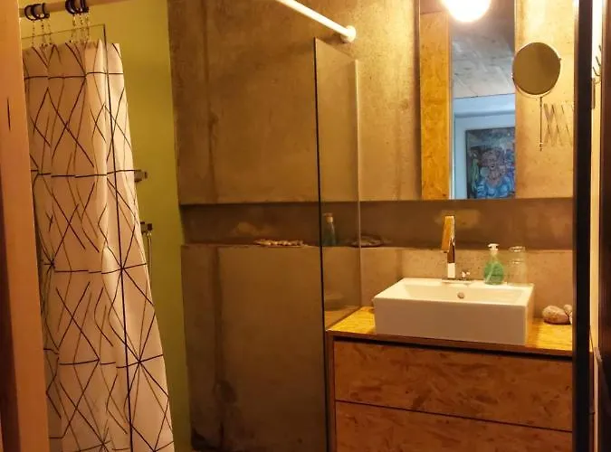 Hisa Gusta Most na Soči